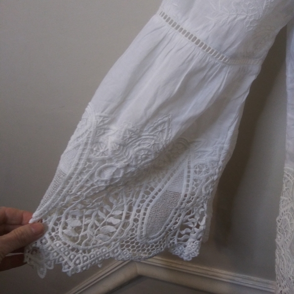 Chico's Boho White Embroidered Lace Cutout Pullover Blouse/Top - Picture 5 of 9